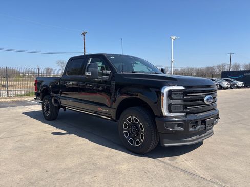 New 2026 Ford F250 Platinum AWD/4WD image 4