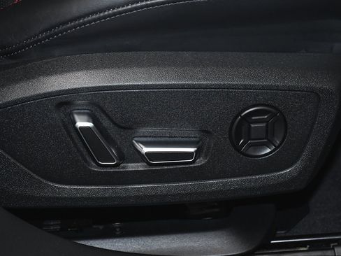 Used 2023 Audi RS 7 Sportback w/ Black Optic Package image 76