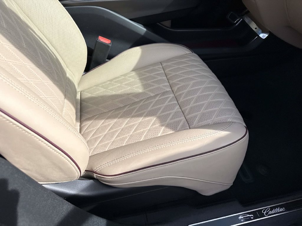 Certified 2026 Cadillac Lyriq Signature Luxury w/ Nappa Leather Package AWD/4WD image 27