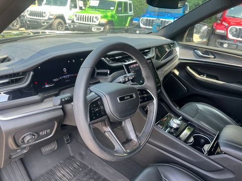 Used 2023 Jeep Grand Cherokee L Overland w/ MOPAR Finishing Package AWD/4WD image 23