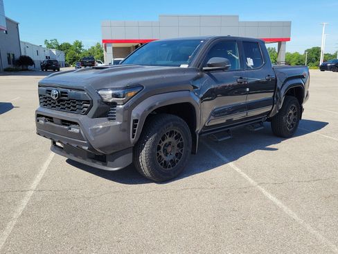 New 2026 Toyota Tacoma TRD Sport AWD/4WD image 2