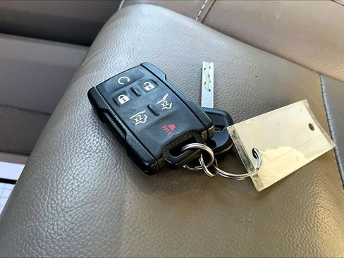 Used 2020 Chevrolet Tahoe LT image 11