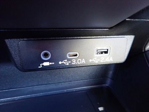 Certified 2025 Subaru Crosstrek 2.5i Limited image 19