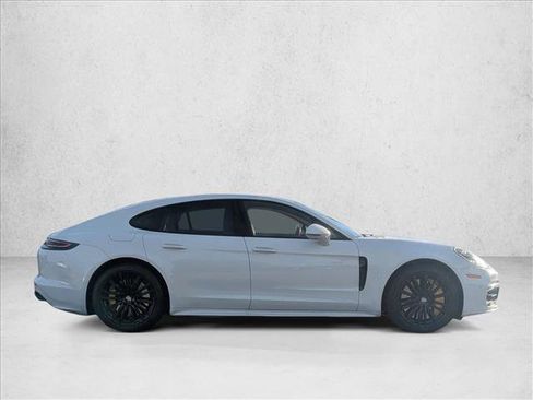 Used 2018 Porsche Panamera Turbo image 4