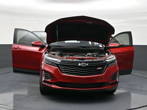 Used 2024 Chevrolet Equinox RS FWD image 30