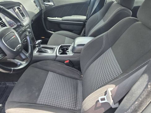 Used 2023 Dodge Charger SXT RWD image 19
