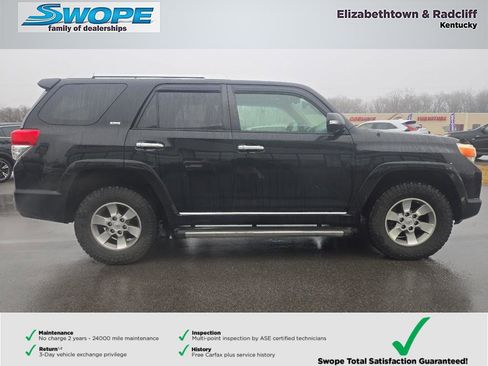 Used 2011 Toyota 4Runner SR5 w/ Premium Pkg w/Leather image 3