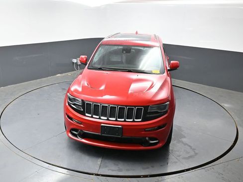 Used 2014 Jeep Grand Cherokee SRT8 w/ Luxury Group II AWD/4WD image 17