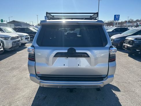 Used 2024 Toyota 4Runner TRD Off-Road Premium image 6