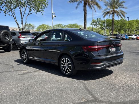 New 2026 Volkswagen Jetta SE image 2