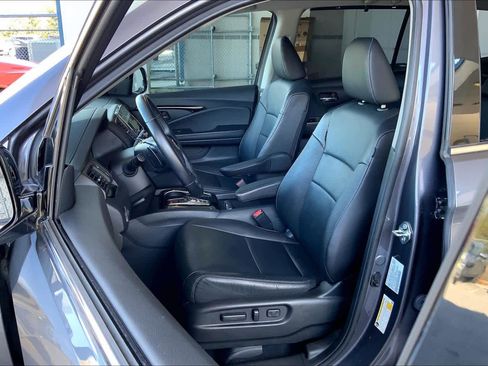 Used 2020 Honda Pilot Touring image 7
