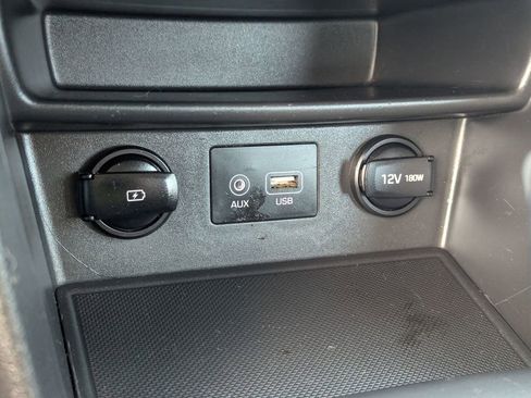 Used 2021 Hyundai Kona SE AWD/4WD image 15