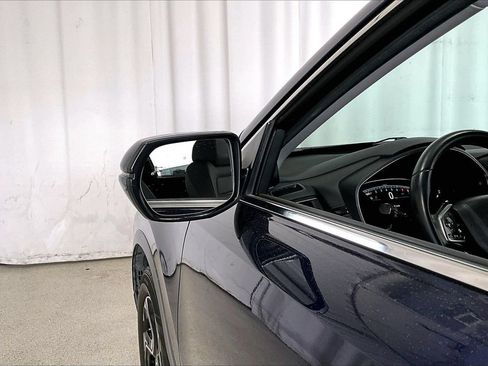 Used 2018 Honda CR-V Touring image 8