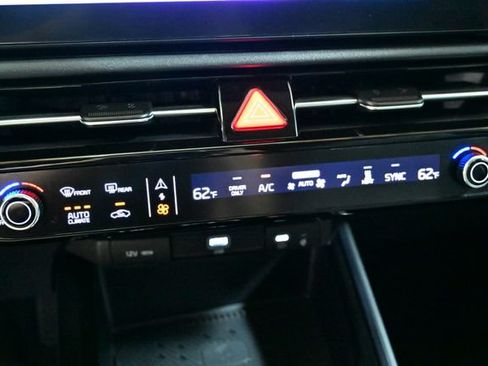 Used 2024 Kia Niro Wind FWD image 38