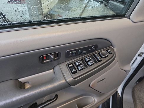 Used 2003 GMC Yukon SLT w/ 1SD Preferred Equipment Group image 8