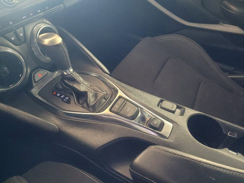 Used 2022 Chevrolet Camaro LT RWD image 26