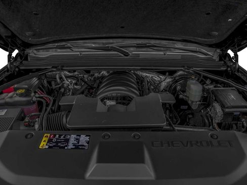 Used 2018 Chevrolet Suburban Premier image 8
