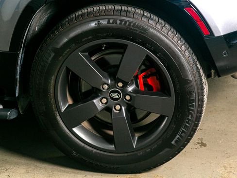 Used 2020 Land Rover Defender 110 X image 18