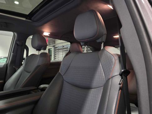 Used 2022 Toyota Sienna XSE w/ XSE Plus Package image 29