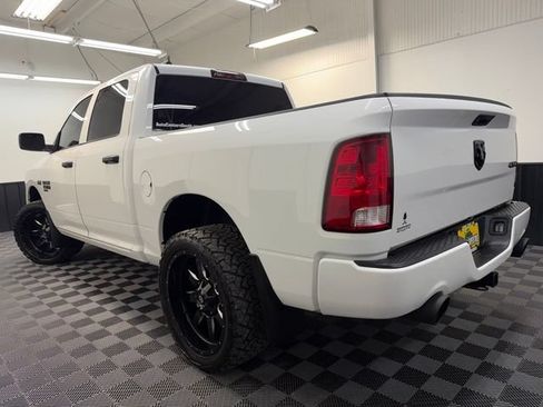 Used 2019 RAM 1500 Express w/ Wheel & Sound Group AWD/4WD image 4