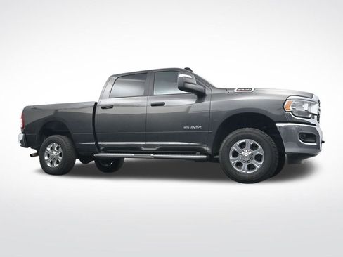 Used 2024 RAM 2500 Big Horn image 32