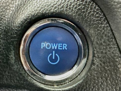 Used 2021 Toyota RAV4 XLE w/ Convenience Package AWD/4WD image 19