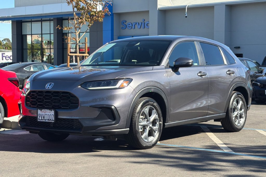Certified 2026 Honda HR-V LX image 8