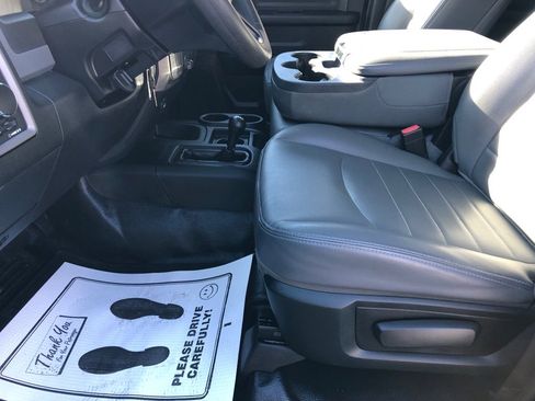 Used 2018 RAM 3500 Tradesman w/ Chrome Appearance Group image 20