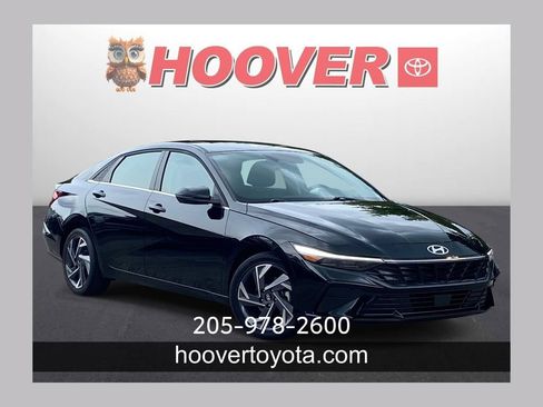 Used 2025 Hyundai Elantra Limited FWD image 1