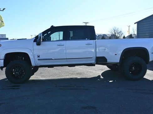 New 2026 Chevrolet Silverado 3500 High Country w/ High Country Premium Package image 8