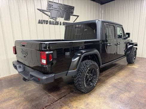 Used 2022 Jeep Gladiator Sport AWD/4WD image 8