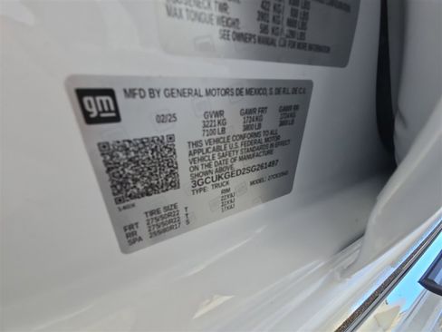Used 2025 Chevrolet Silverado 1500 LTZ AWD/4WD image 34
