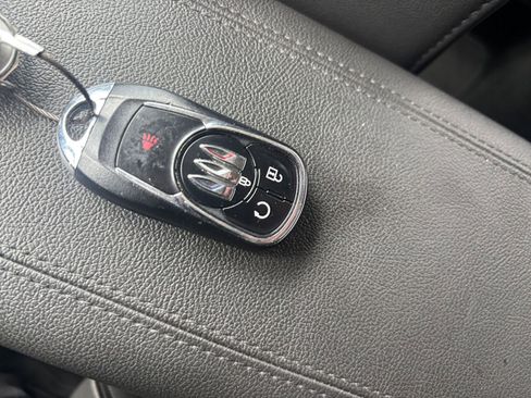 Used 2025 Buick Encore GX Preferred image 23