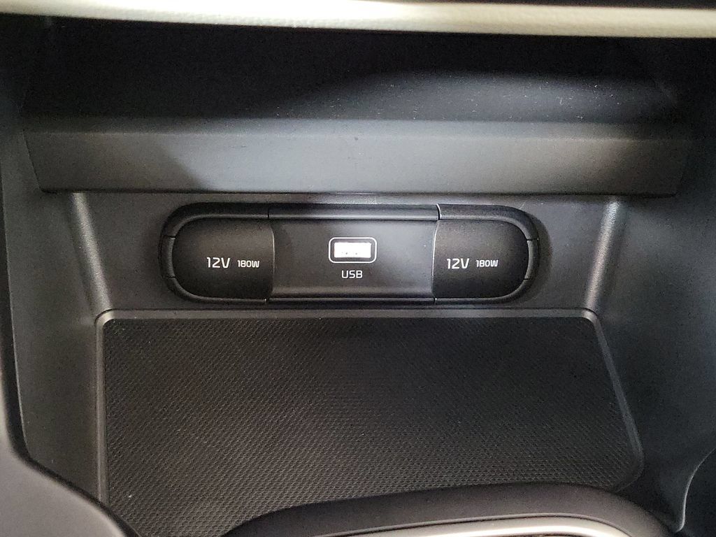 Used 2023 Kia Soul LX FWD image 25