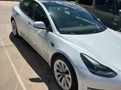 Used 2022 Tesla Model 3 Long Range AWD/4WD image 2