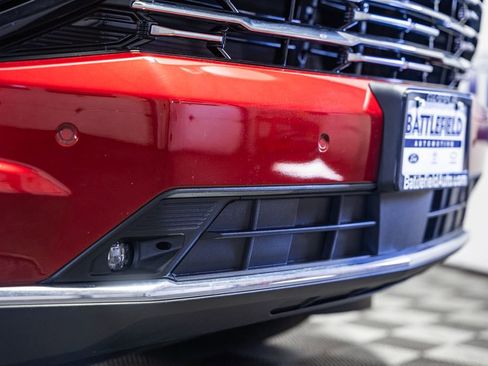 New 2025 Chevrolet Suburban Premier w/ Sun And Tow Package image 16