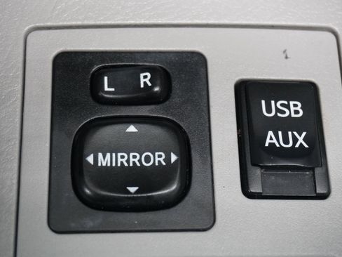 Used 2012 Toyota RAV4 Limited w/ Premium Plus Value Pkg image 24