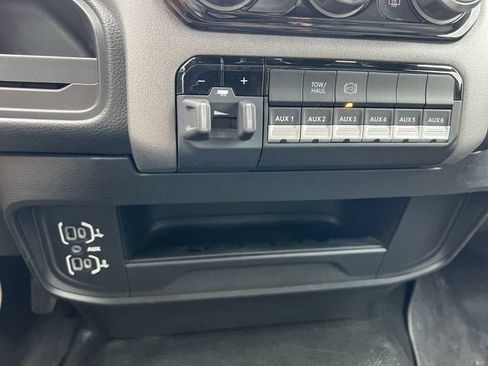 Used 2022 RAM 4500 Tradesman RWD image 31