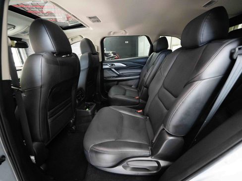 Used 2023 MAZDA CX-9 Touring AWD/4WD image 23