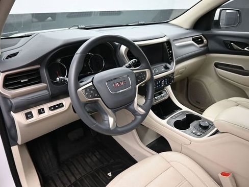 Used 2023 GMC Acadia Denali AWD/4WD image 12