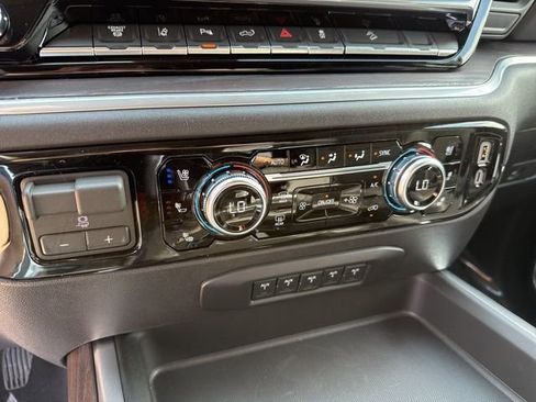 New 2026 GMC Sierra 2500 SLT w/ SLT Premium Package AWD/4WD image 29