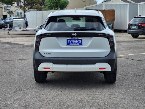 Certified 2025 Nissan Kicks SV FWD image 6