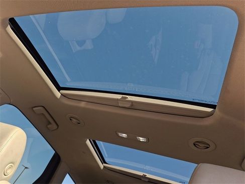 Used 2021 Buick Enclave Premium w/ Sun and Sites Package image 14