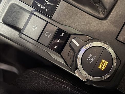 Used 2025 Toyota 4Runner SR5 image 35