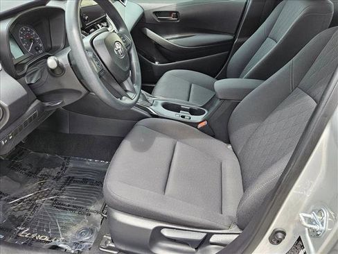 Used 2025 Toyota Corolla LE FWD image 15