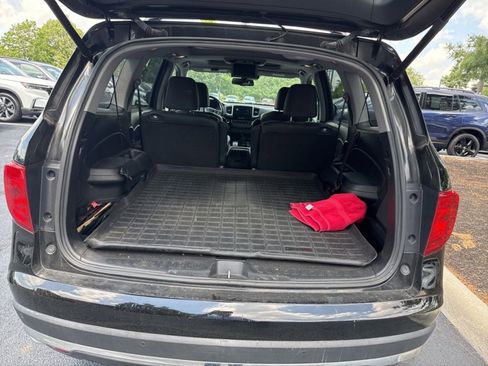 Used 2016 Honda Pilot Elite image 9