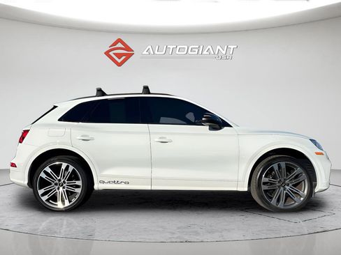 Used 2019 Audi SQ5 Premium Plus w/ Premium Plus Package image 9