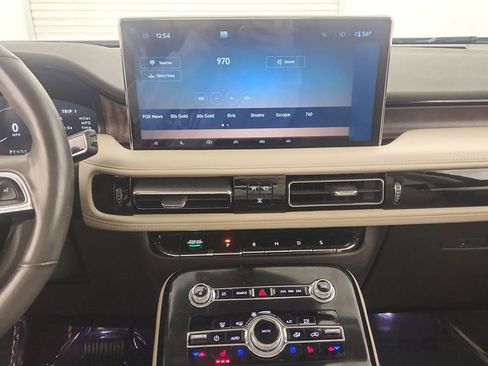 Used 2023 Lincoln Nautilus Reserve w/ Equipment Group 201A image 13