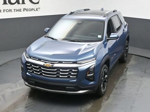 New 2026 Chevrolet Equinox LT w/ LPO, Floor Liner Package FWD image 24