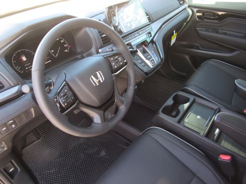 New 2026 Honda Odyssey Elite image 15